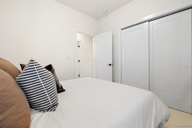 1752 Fischer Street, Detroit, MI 48214