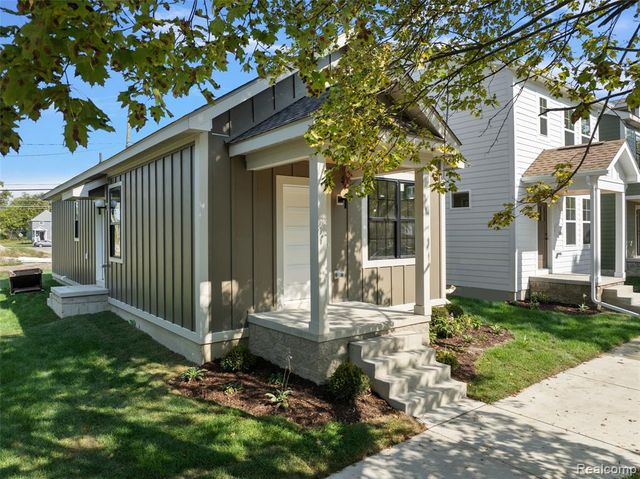 1752 Fischer Street, Detroit, MI 48214