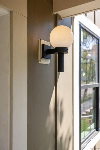 1752 Fischer Street, Detroit, MI 48214