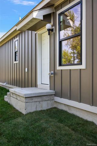 1752 Fischer Street, Detroit, MI 48214