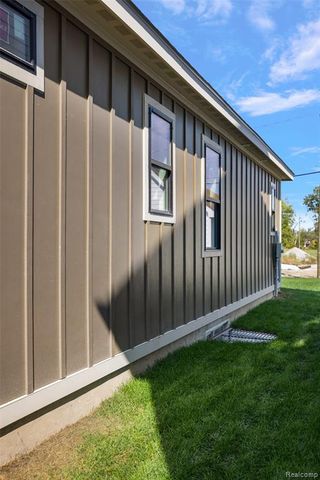 1752 Fischer Street, Detroit, MI 48214