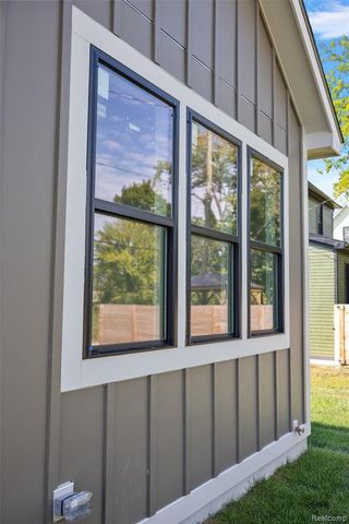 1752 Fischer Street, Detroit, MI 48214