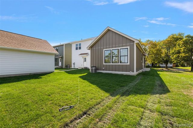 1752 Fischer Street, Detroit, MI 48214