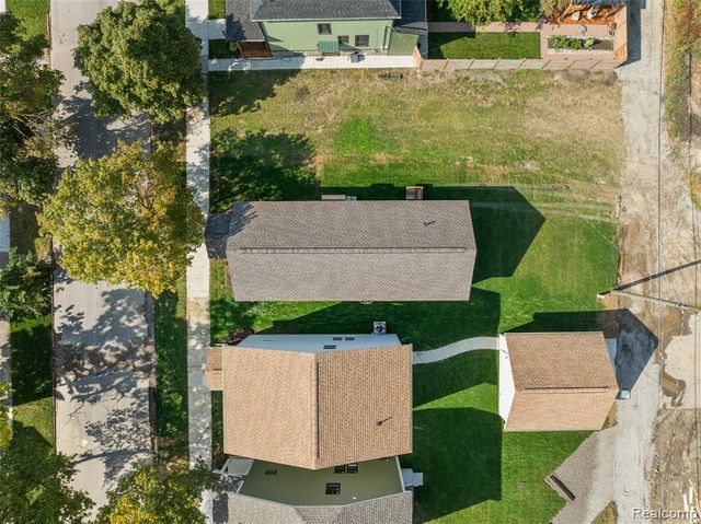 1752 Fischer Street, Detroit, MI 48214