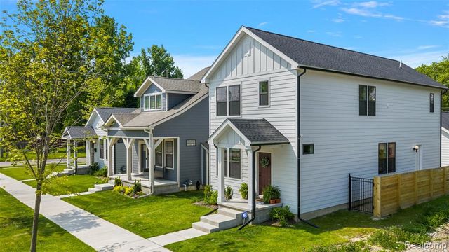 1752 Fischer Street, Detroit, MI 48214