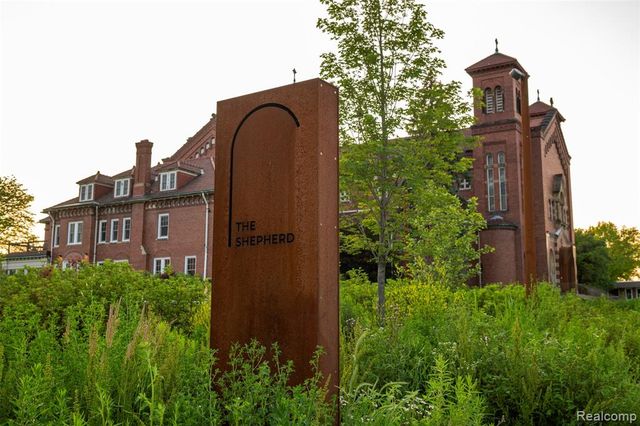 1752 Fischer Street, Detroit, MI 48214