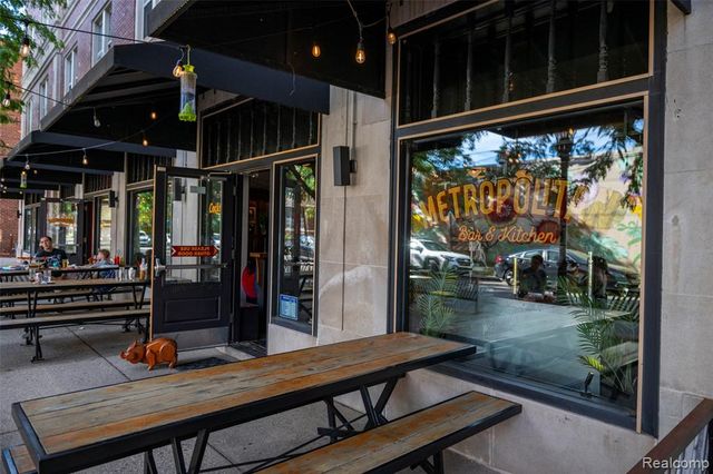 1752 Fischer Street, Detroit, MI 48214