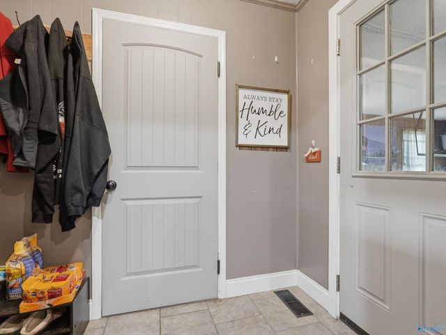 25360 Oak Grove Road, Athens, AL 35613
