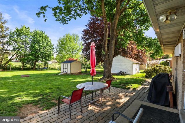 832 HARTMAN AVE, Hanover, PA 17331