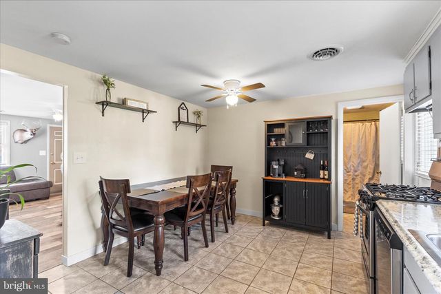 832 HARTMAN AVE, Hanover, PA 17331