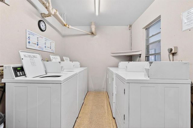 3125 36TH STREET N 303, St Petersburg, FL 33713