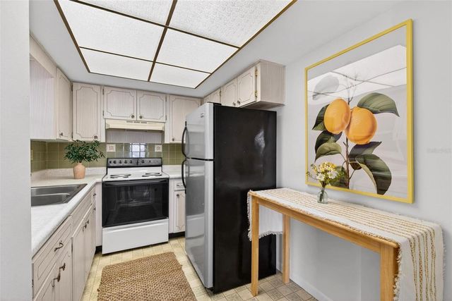 3125 36TH STREET N 303, St Petersburg, FL 33713