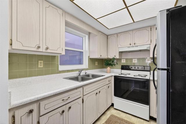 3125 36TH STREET N 303, St Petersburg, FL 33713