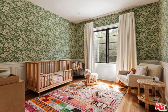 3901 Longridge Avenue, Sherman Oaks, CA 91423