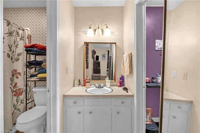 607 W Academy Street, Randleman, NC 27317