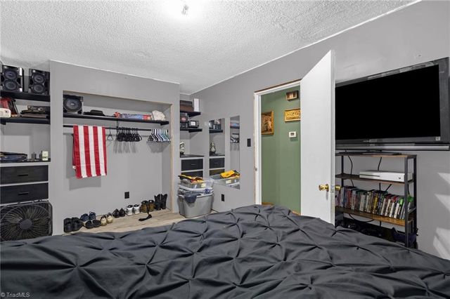 607 W Academy Street, Randleman, NC 27317