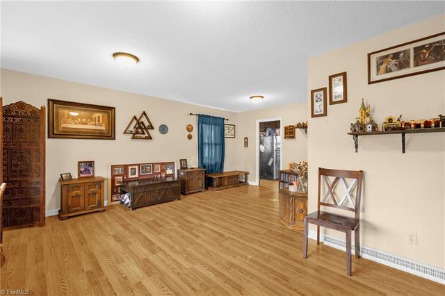 607 W Academy Street, Randleman, NC 27317