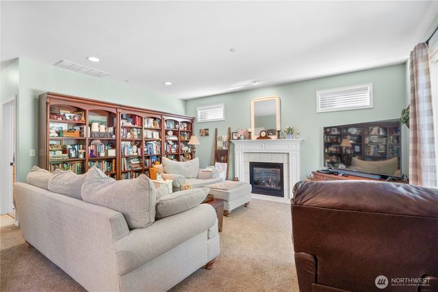 2060 Hammond Avenue, Dupont, WA 98327