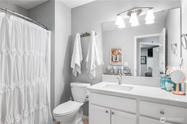 2060 Hammond Avenue, Dupont, WA 98327