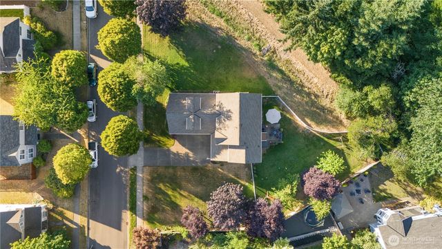 2060 Hammond Avenue, Dupont, WA 98327