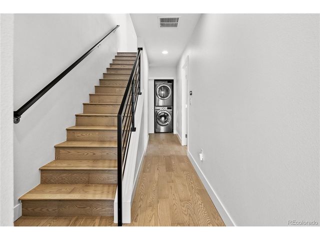 1432 Knox Ct, Denver, CO 80204