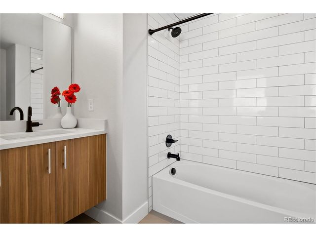 1432 Knox Ct, Denver, CO 80204