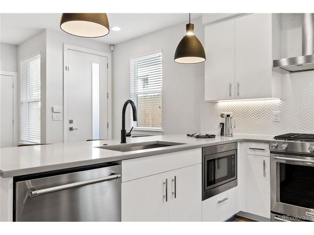 1432 Knox Ct, Denver, CO 80204