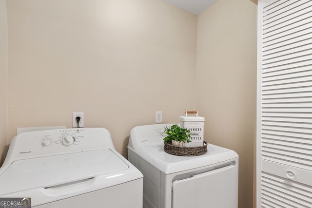 3077 Westwood Way, Alpharetta, GA 30004