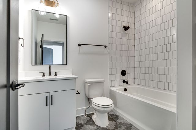 832B W Argyle Ave, Nashville, TN 37203