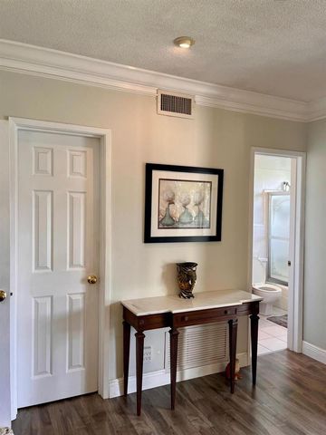1951 NE 39th Street 361, Lighthouse Point, FL 33064