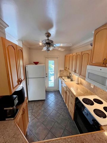 1951 NE 39th Street 361, Lighthouse Point, FL 33064