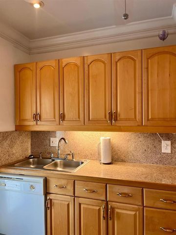 1951 NE 39th Street 361, Lighthouse Point, FL 33064