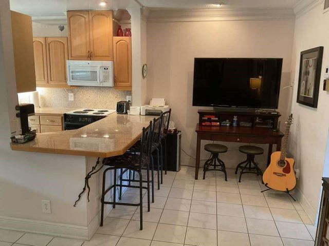 1951 NE 39th Street 361, Lighthouse Point, FL 33064