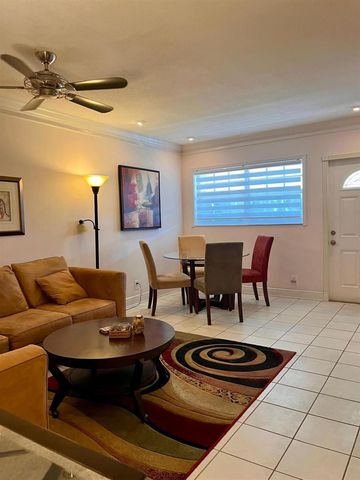 1951 NE 39th Street 361, Lighthouse Point, FL 33064