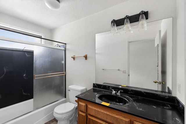20197 Chaparral Cir, Penn Valley, CA 95946