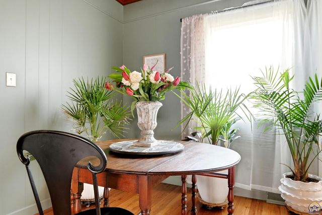 3640 SW York Way, Topeka, KS 66604