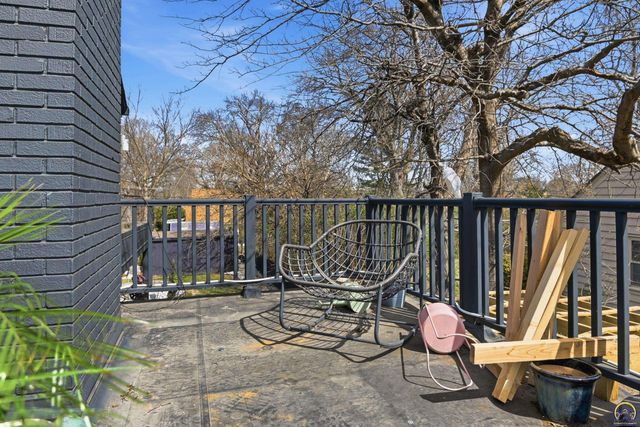 3640 SW York Way, Topeka, KS 66604