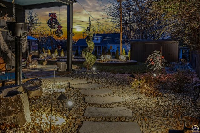 3640 SW York Way, Topeka, KS 66604