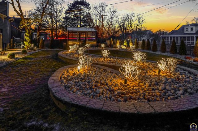 3640 SW York Way, Topeka, KS 66604