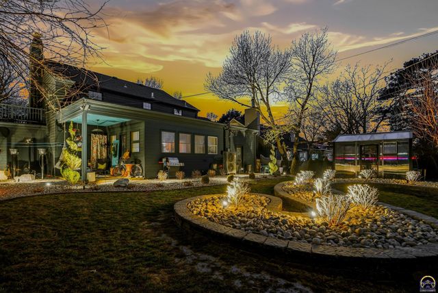 3640 SW York Way, Topeka, KS 66604