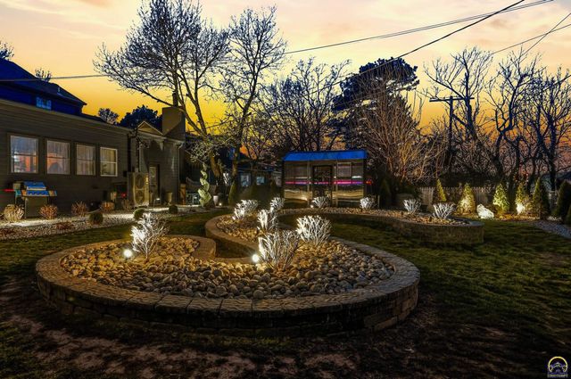 3640 SW York Way, Topeka, KS 66604