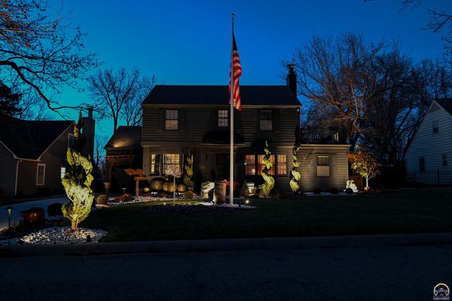 3640 SW York Way, Topeka, KS 66604