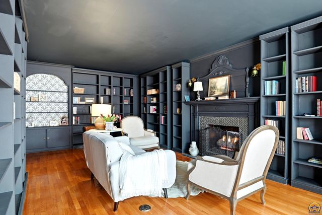 3640 SW York Way, Topeka, KS 66604