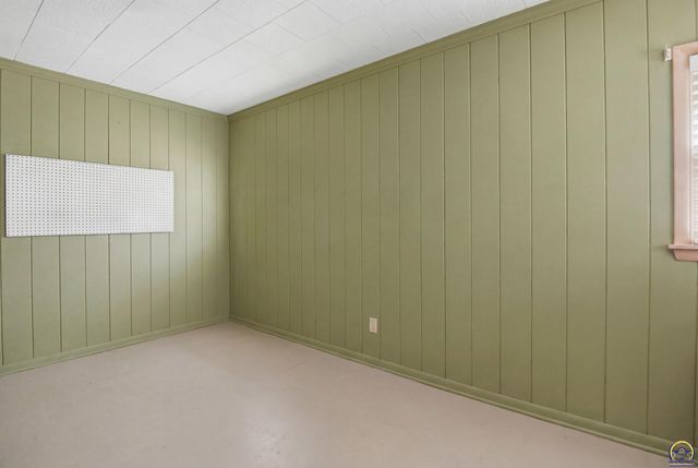 3640 SW York Way, Topeka, KS 66604