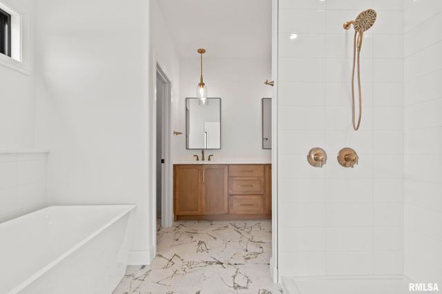 5302 Verdant Lane, Springfield, IL 62711