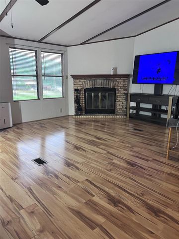 512 Cutter Drive, Trinity, TX 75862