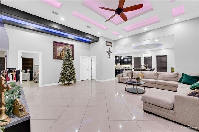 8404 Bougainvillea Drive, Mission, TX 78573
