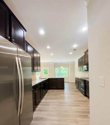 1086 Blind Brook Circle, Hoschton, GA 30548