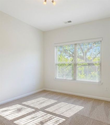 1086 Blind Brook Circle, Hoschton, GA 30548
