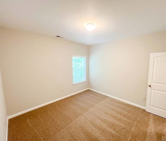 1086 Blind Brook Circle, Hoschton, GA 30548